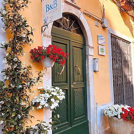 In Piazzetta 萨尔扎纳