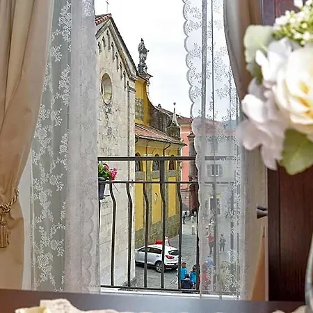 In Piazzetta 萨尔扎纳